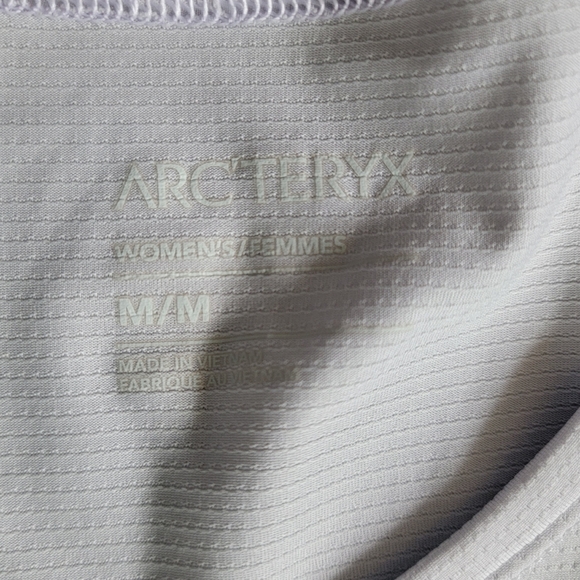 Arc'teryx T-Shirt - Picture 3 of 5